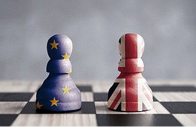EU and UK chess pieces